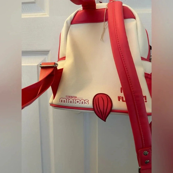 Loungefly Minions POP Fluffy Unicorn Backpack - Picture 6 of 6